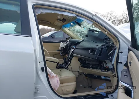 2015 Toyota Camry Hybrid Xle from USA, damaged, VIN 4T1BD1FK8FU169790